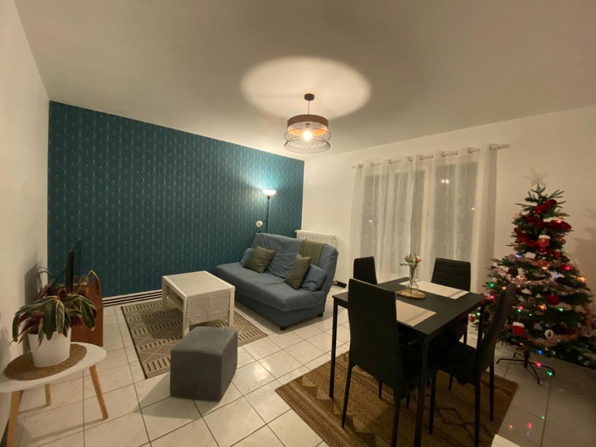 Appartement Cosy Pres De La Gare Avec Parking Saint-Pierre-des-Corps Exterior photo